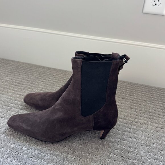 NWT Reformation Roberta Snip-Toe Kitten-Heel Boots - Picture 7 of 10